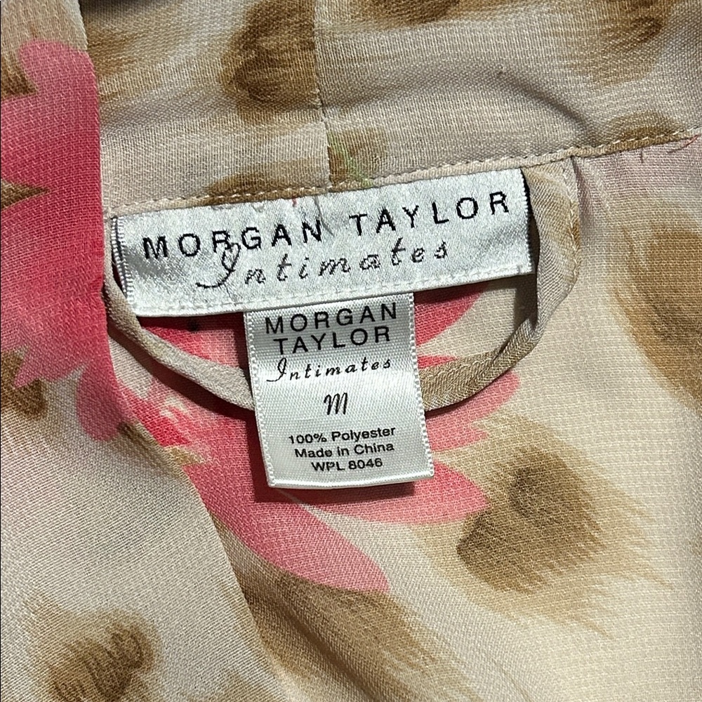 Morgan Taylor Intimates Vintage Floral Print Robe with Attached Belt size M - Picture 2 of 6